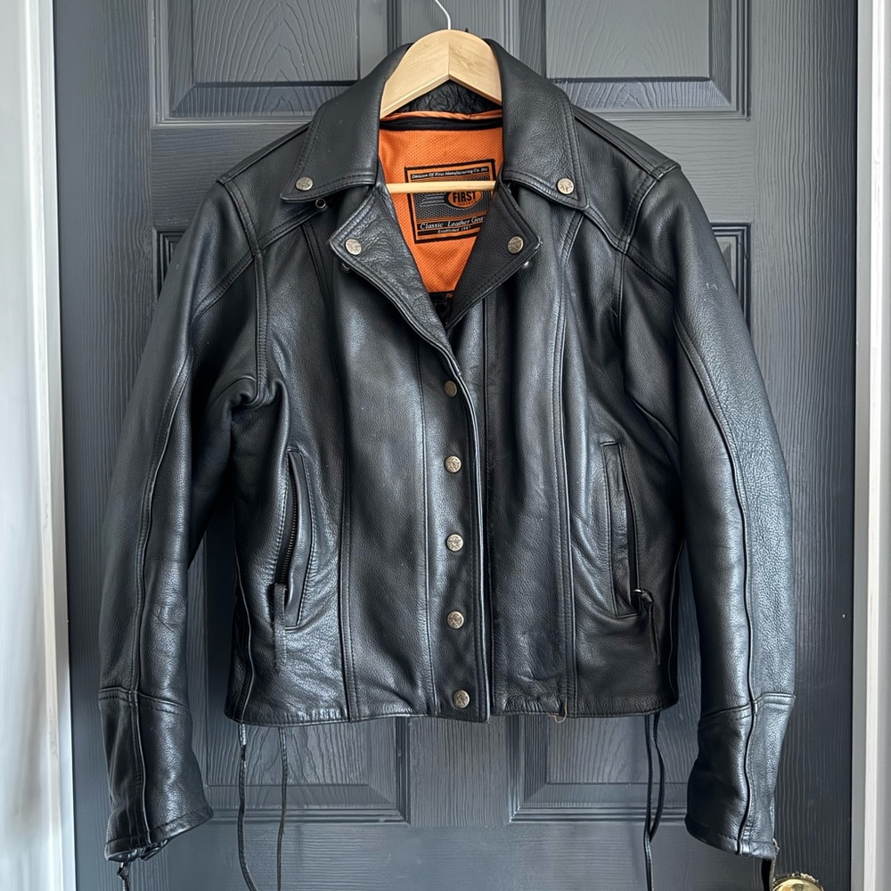 Women's Black Leather Jacket with Zip-out Lining Size Large